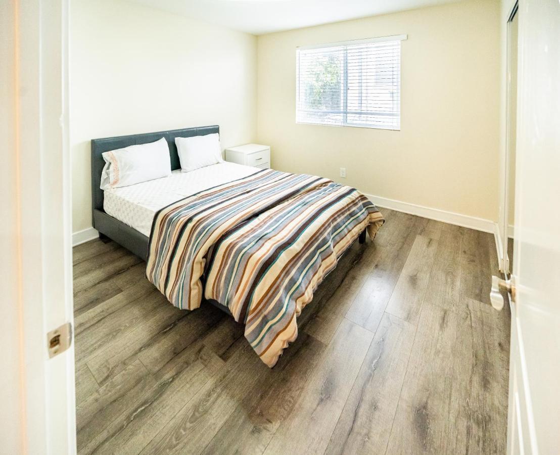 Large Condo Sleeps 10 Near Downtown Los Angeles Exterior photo